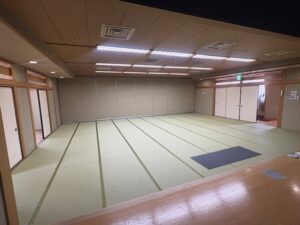 トタレアルモニア 愛知県大府市 骨盤の調整 女性特有の悩みや体調不良にペルヴィス®ワークレッスン 整顔 尿漏れや生理不順、虚血、代謝、頭痛、腰痛、肩こりに悩まされている方に、身体全体を自分らしく整える方法 | FRONT